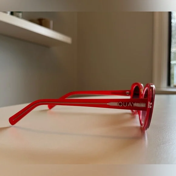 Quay Australia x Desi Perkins Lulu Red Oval Sunglasses - Picture 6 of 11